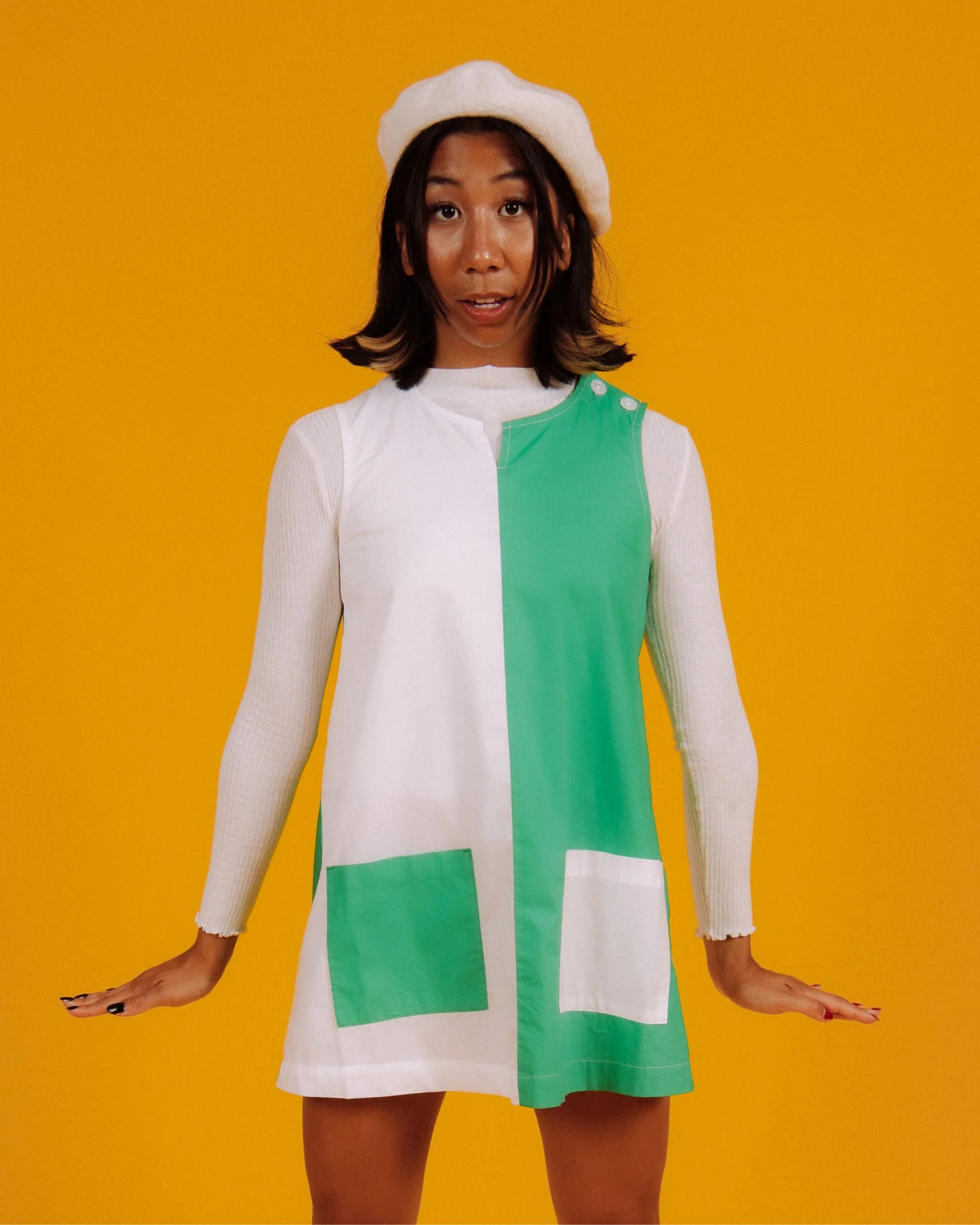 Two-Tone Smock (Green/White) - Image 9